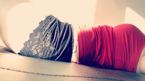 Itza @sherezada cover picture
