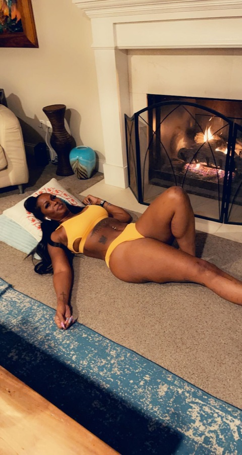 Free spirit @shesheonly cover picture