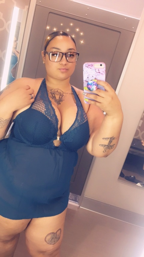 Simply_a_bbw_queen @simply_a_bbw_queen cover picture