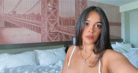 Resse @simplyresse cover picture