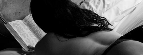 Stories By Nina @storiesbynina cover picture