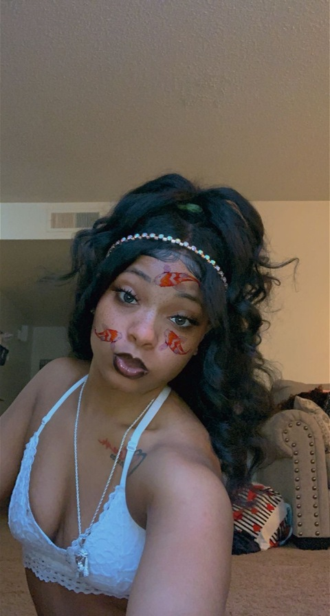 _Pinkchina @stuck0n.naeeee cover picture
