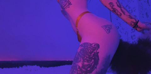 Tanya Lewis 18+ 🌶 @tanya_lws cover picture