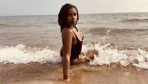 Ashley @tasia_d cover picture