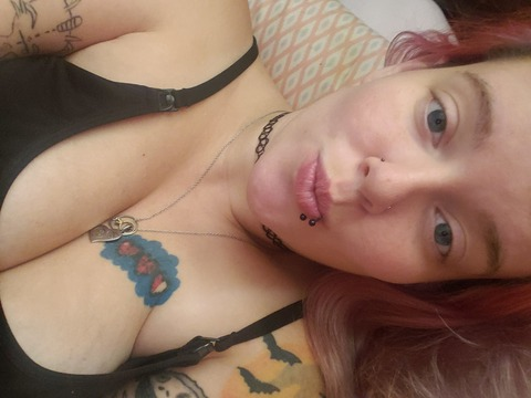 Tatted Little @tattedgamergurl cover picture