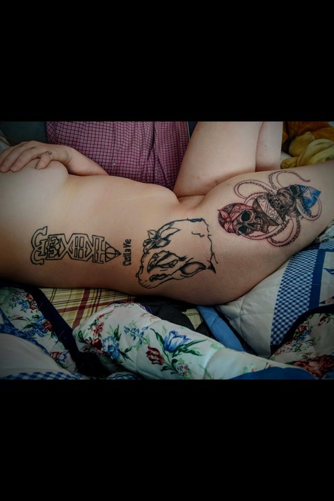 ThatGirlSenpai @thatropegirl cover picture