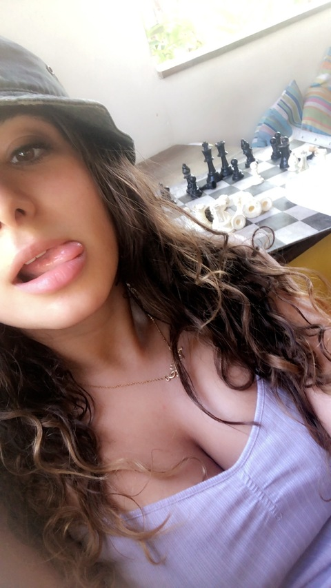 Princess Mia 🌸 @thedirtyjewess cover picture