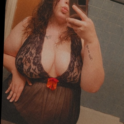 KitKat @thekait cover picture