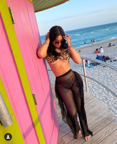 𝒀𝒂𝒔𝒎𝒊𝒏. @thepolynesianprincesa cover picture
