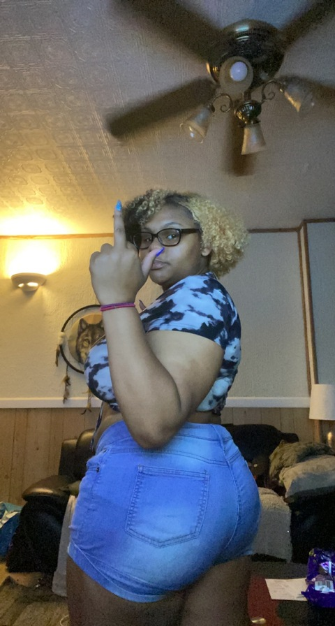 ThiccGurl<3 @thiccmani21 cover picture