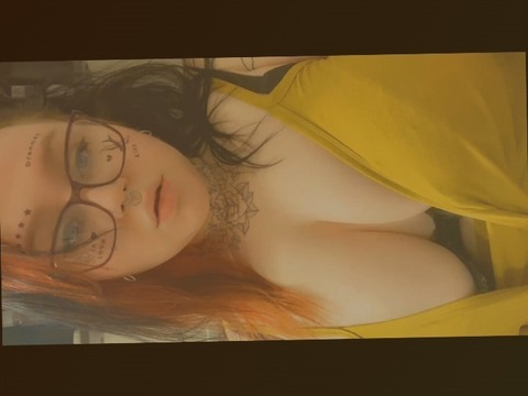 Sunnee Daze @thickandtattooed cover picture