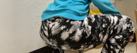 Nikkii @thickyynikkiibitch cover picture