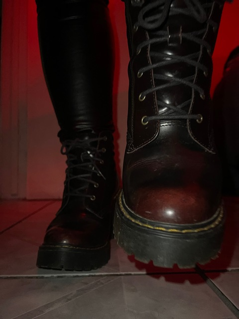TtwinkleTtoesies @ttwinklettoesies cover picture