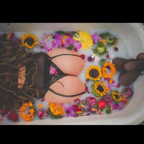 Valerie Rose @u212160802 cover picture