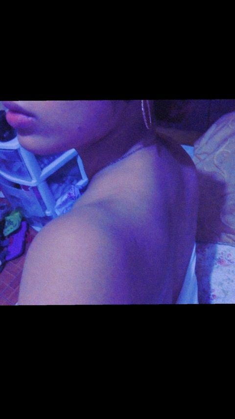 AH DH @u271535631 cover picture
