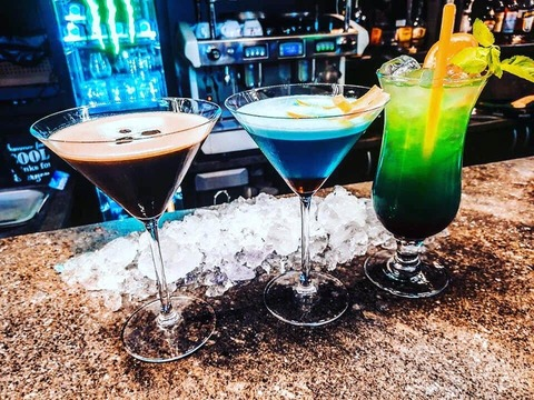TheBartender @u79994190 cover picture