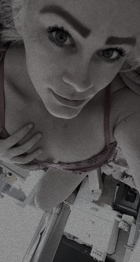 B @ultra3go2 cover picture
