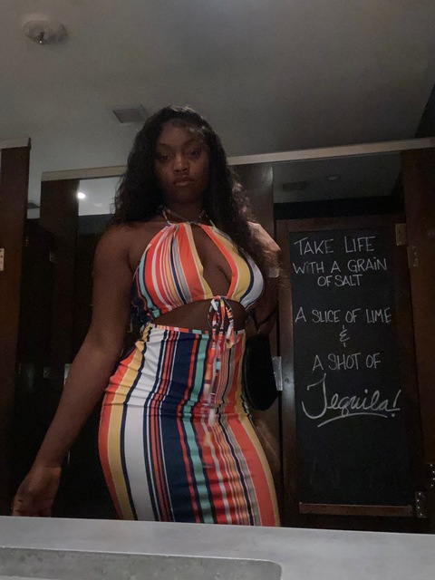 exotic kels @uniquelykels cover picture