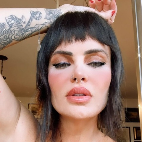 Valentina Francavilla @valentinafrancavilla cover picture