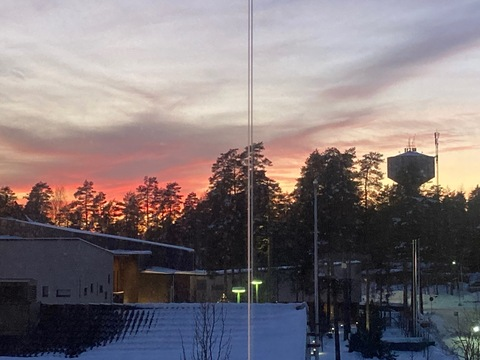 Header of valvoja