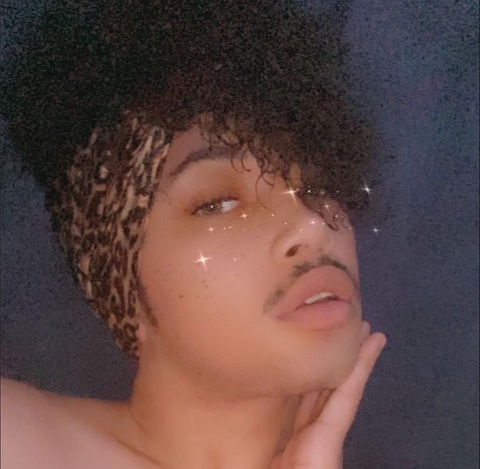 Morloñ Verde(The Male Mariah Carey)😈🍑🍨 @verdecareyhall cover picture