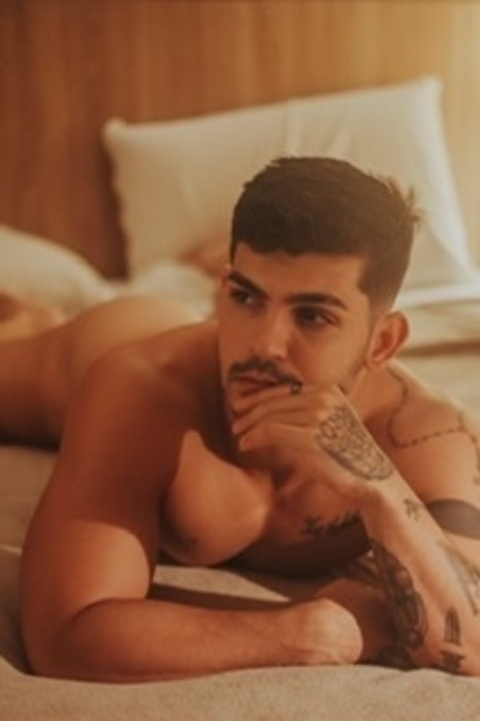 Vitor Alves @vtalves cover picture