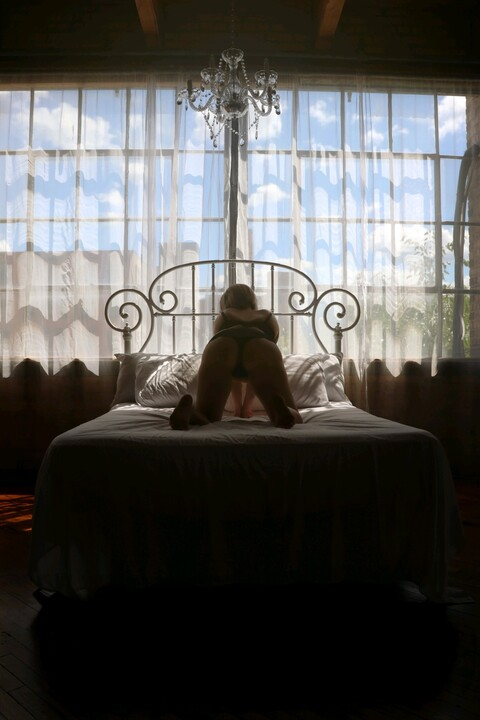 Whiskey Sue @whiskeysue cover picture