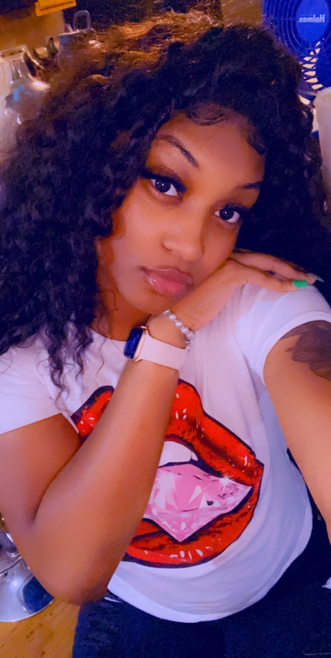 Yung Terrika @yungterrika cover picture